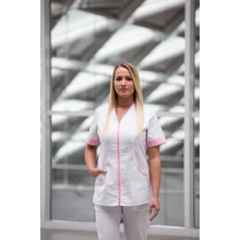 Lia fehér köpeny